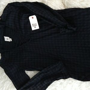 Billabong Beach cover size small black and gray